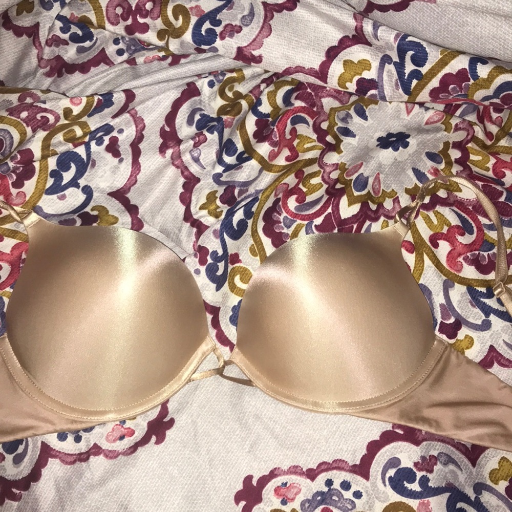 Victoria secret bombshell bra